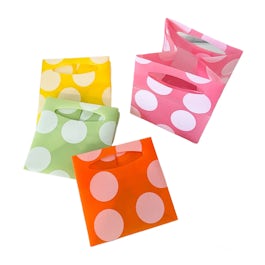 Vierkante mini cadeautasjes kleurenmix (4 st.) 6,5 x 6,5 cm.