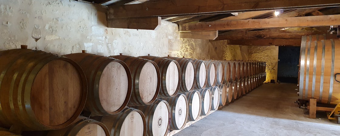 Foto bij Domaine Jean-Yves Millaire